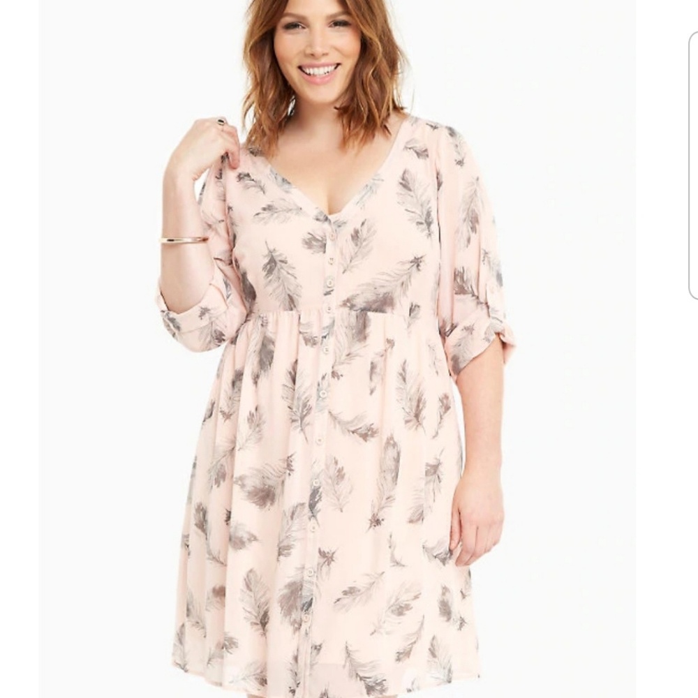 Torrid feather challis dress